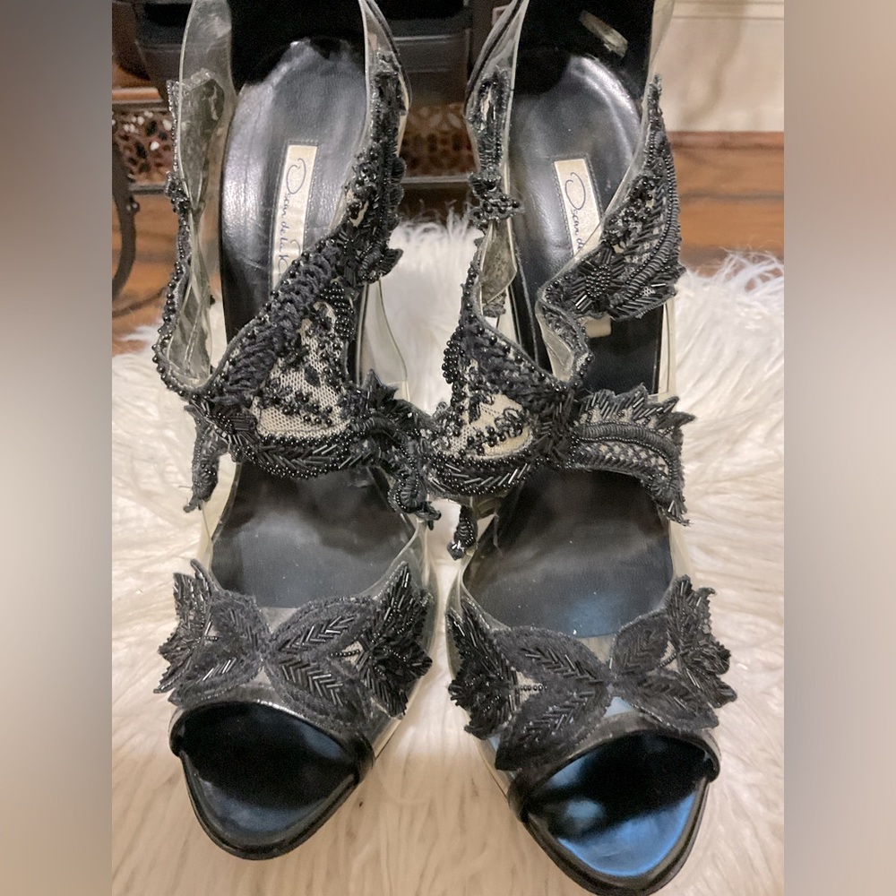 Vintage Oscar De La RENTA Ambria-Embellished Pumps size 40